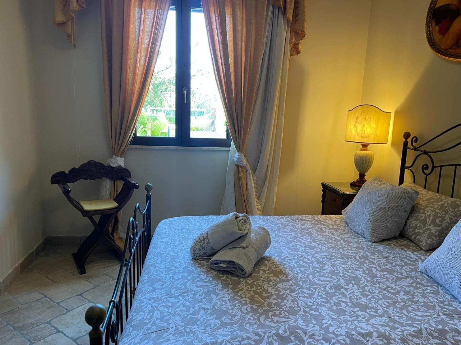 Case Barolo Syracuse Phòng bức ảnh